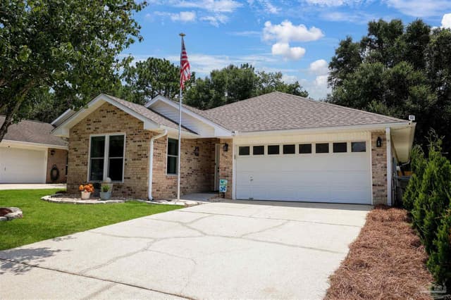 1252 Greystone Ln, Pensacola FL 32514 exterior