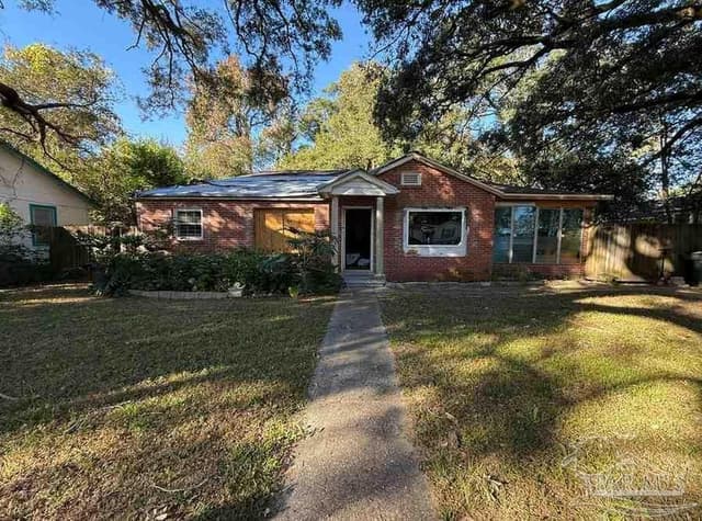 3914 W Gadsden St, Pensacola FL 32505 exterior
