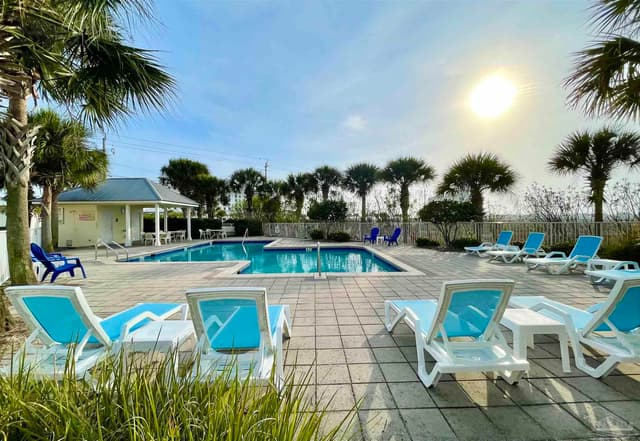 8436 Gulf Blvd # 612, Navarre FL 32566 exterior