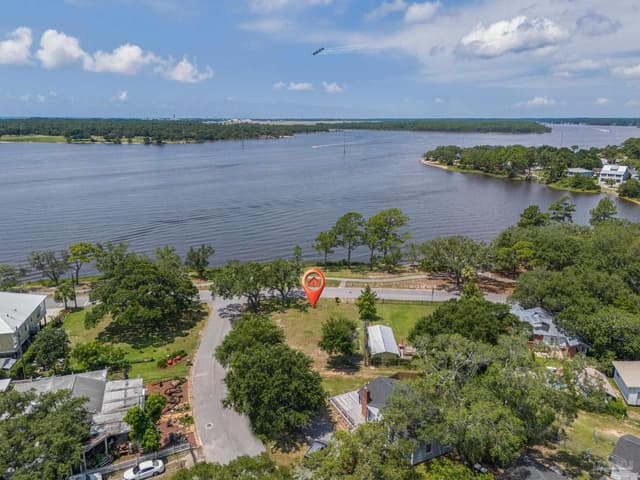315 SE Kalash Rd, Pensacola FL 32507 exterior