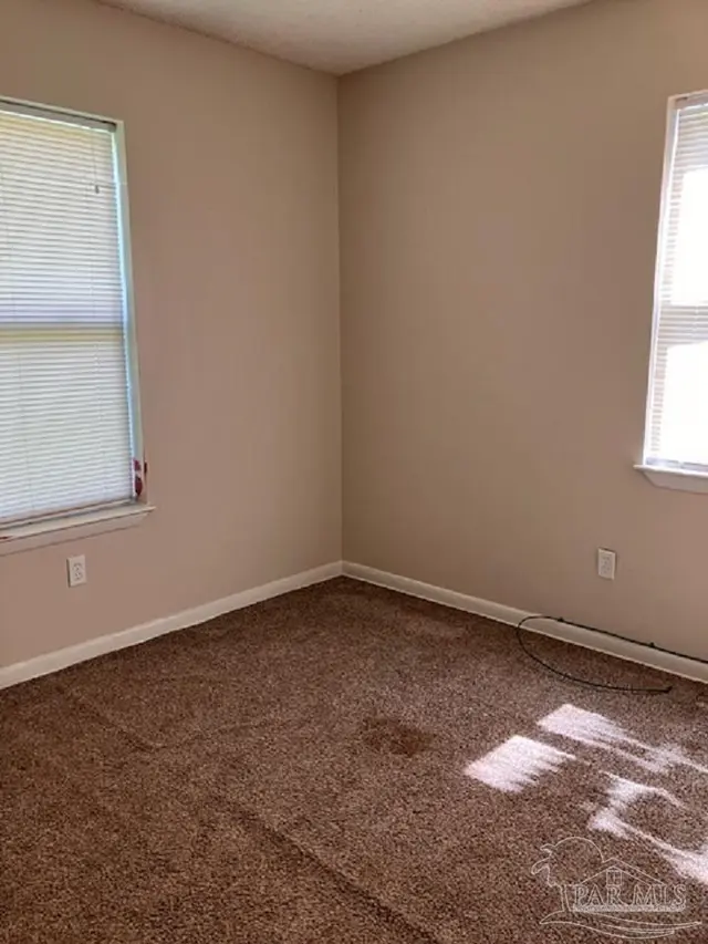 4075 Charles Cir property photo