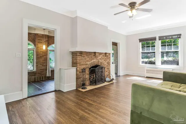 1124 Spring St property photo