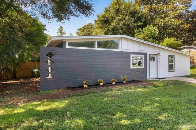 910 Artesian Ave property photo