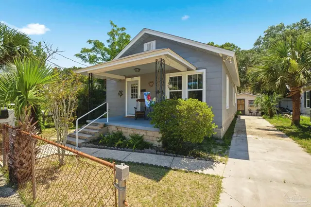 17 F St property photo