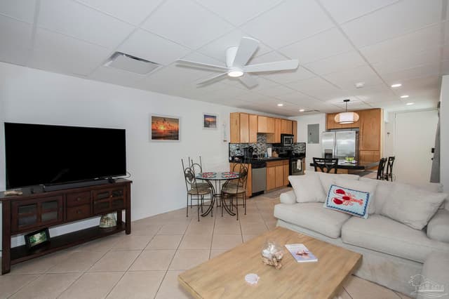 201 Pensacola Beach Rd # 18, Gulf Breeze FL 32561 photo 11