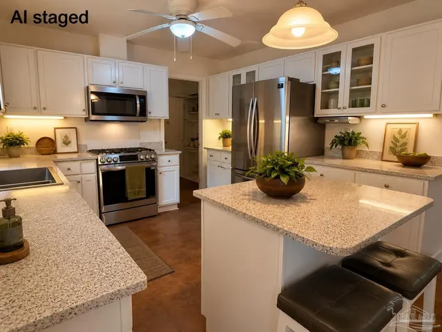 111 Euclid St property photo