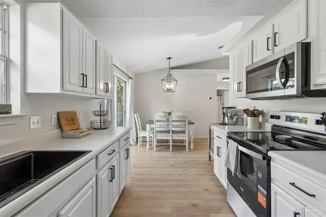 1683 Tuscon Ct property photo