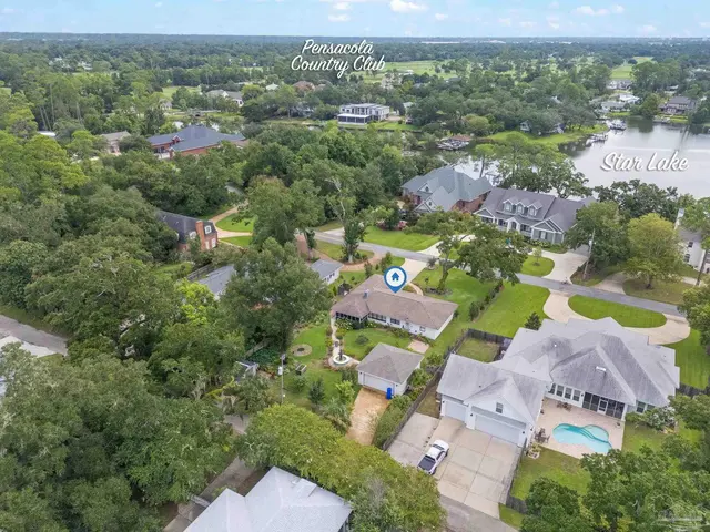 17 Lakeside Dr property photo