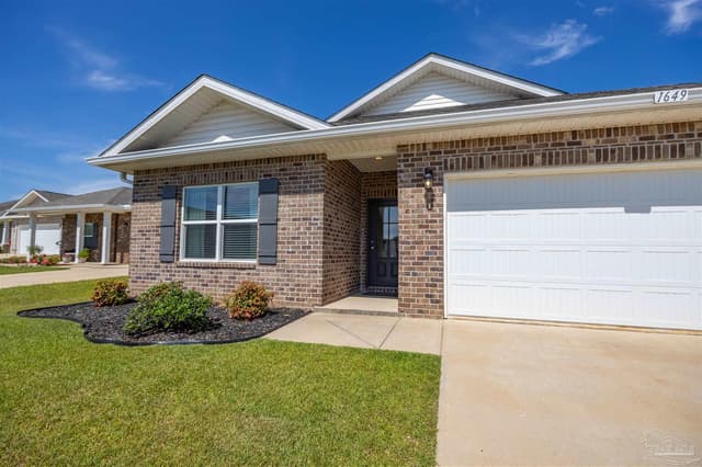 1649 Slate Dr, Cantonment FL 32533 exterior