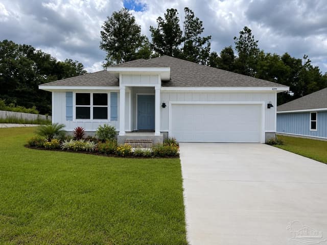 4099 Whitetail Ln, Pensacola FL 32526 exterior