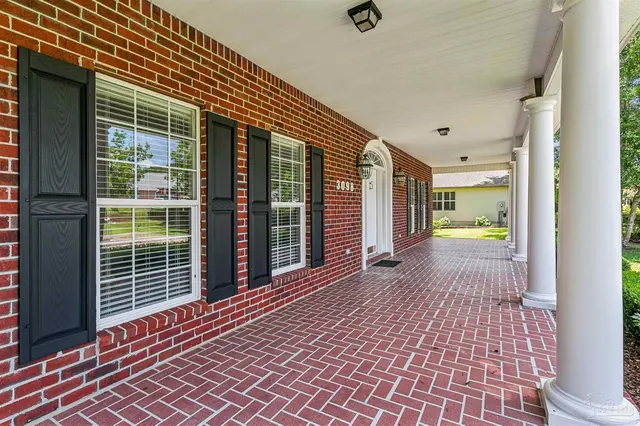 3098 Cobblestone Dr property photo