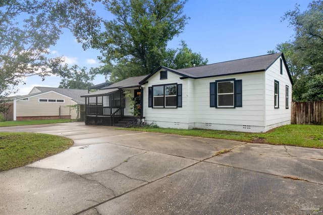 211 Sunset Ave property photo