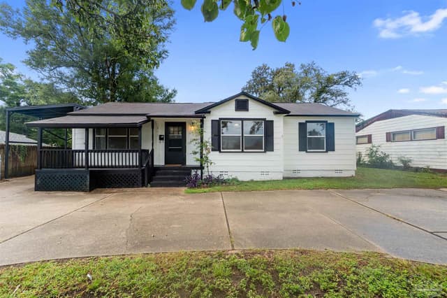 211 W Sunset Ave, Pensacola FL 32507 exterior
