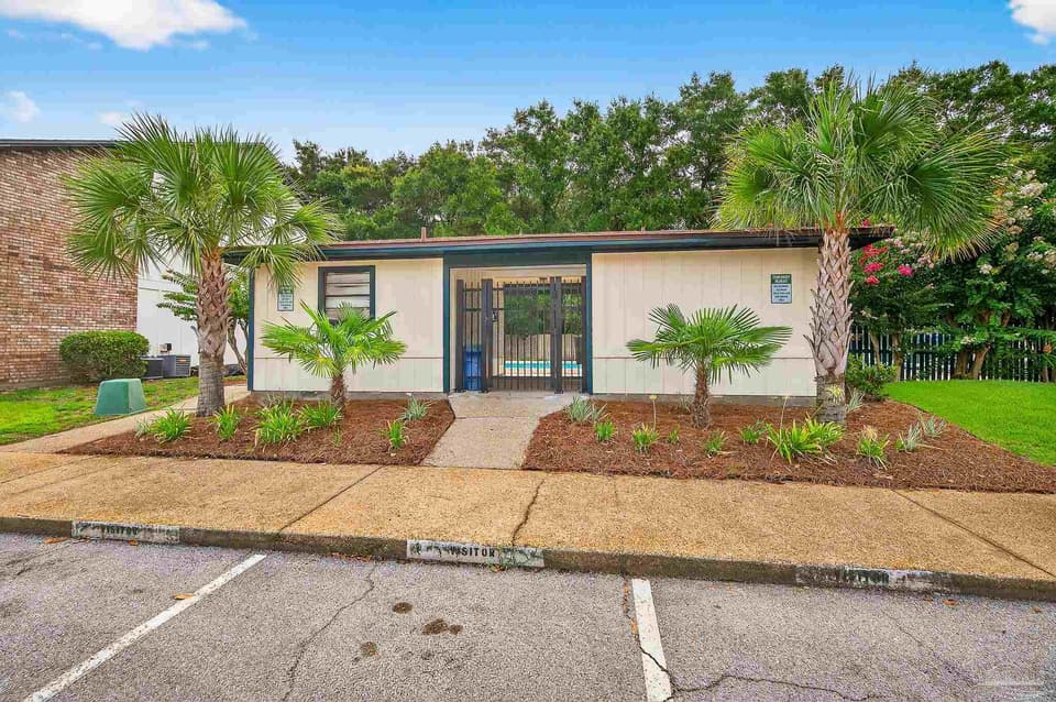2299 Scenic Hwy # L8, Pensacola FL 32503 photo 1