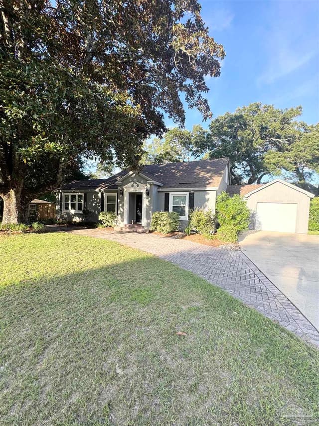 1650 N A St, Pensacola FL 32501 exterior