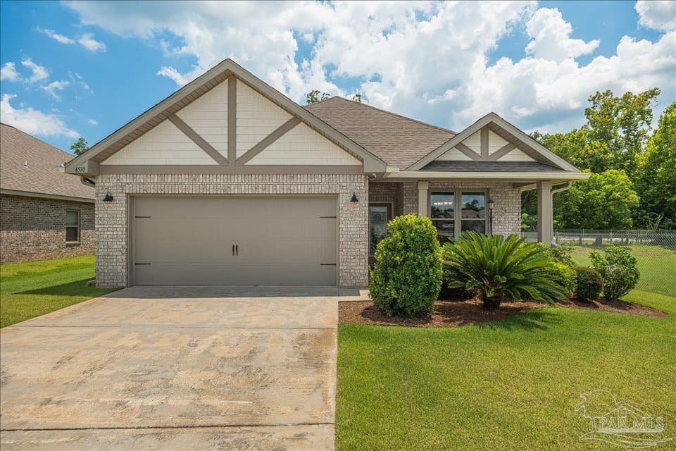 6510 Covington Cir, Pensacola FL 32526 photo 1