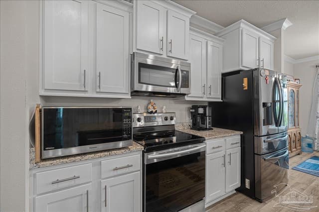 6510 Covington Cir, Pensacola FL 32526 photo 9