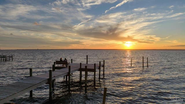 305 S Garcon Point Rd, Milton FL 32583 photo 13