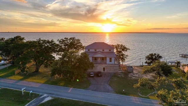 305 S Garcon Point Rd, Milton FL 32583 photo 12
