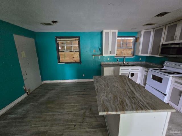 6606 Flagler Dr property photo