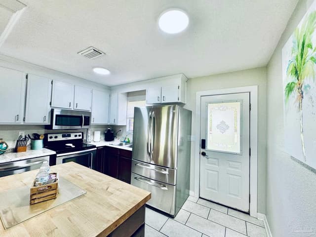 5911 N Airport Rd, Milton FL 32583 photo 8