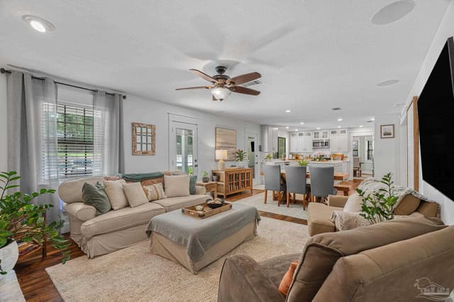 7409 Camale Dr, Pensacola FL 32504 photo 10