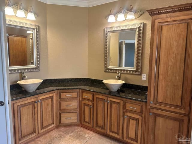 7392 Old Magnolia Ct, Navarre FL 32566 photo 13