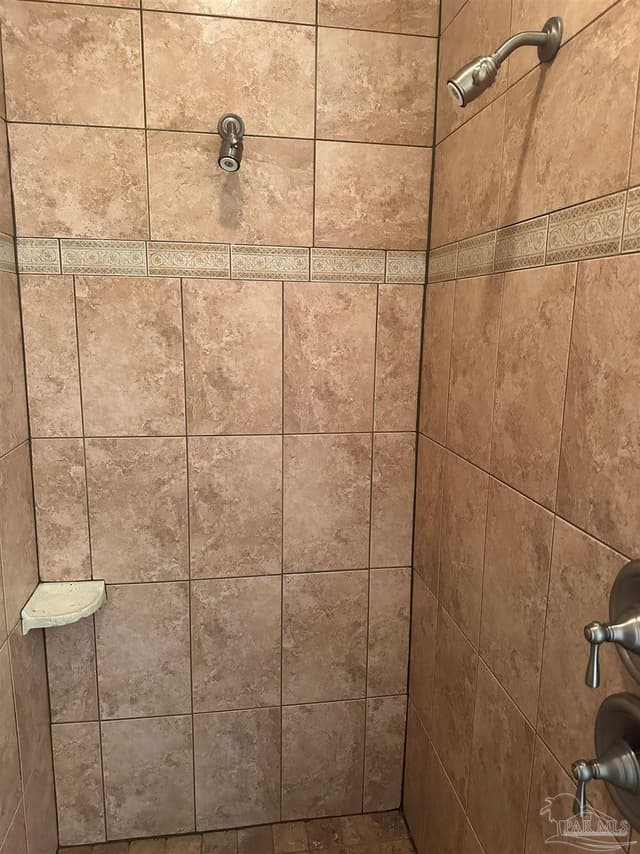 7392 Old Magnolia Ct, Navarre FL 32566 photo 14