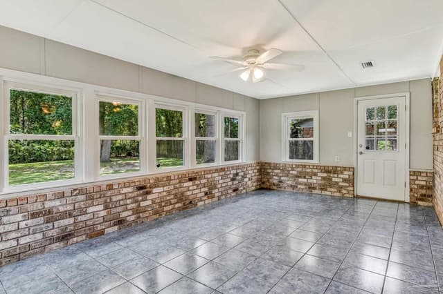 5712 Ivy Ln property photo