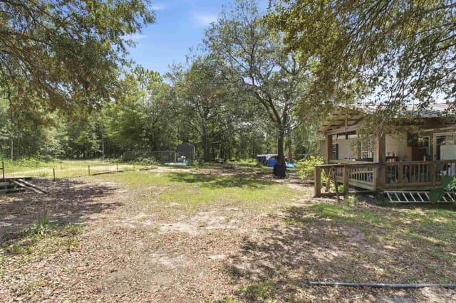 439 Woodpecker Ln property photo