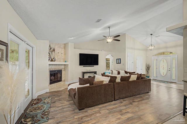 9088 Iron Gate Blvd, Milton FL 32570 photo 14