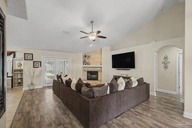 9088 Iron Gate Blvd, Milton FL 32570 photo 15
