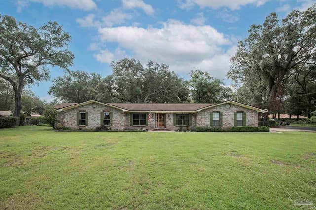 6027 Spanish Oak Dr, Pensacola FL 32526 exterior