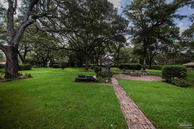 6027 Spanish Oak Dr property photo