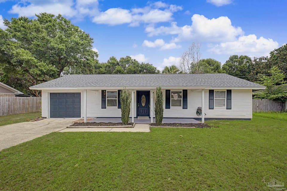 4352 Catawba Dr, Gulf Breeze FL 32563 photo 1