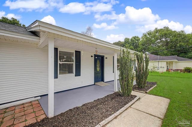 4352 Catawba Dr property photo