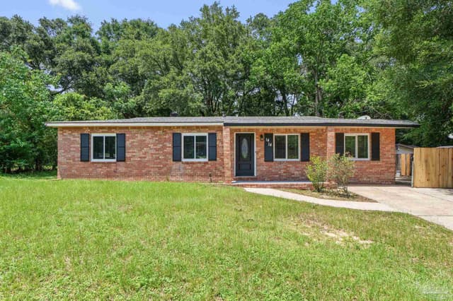 1414 W Clio Dr, Pensacola FL 32505 exterior