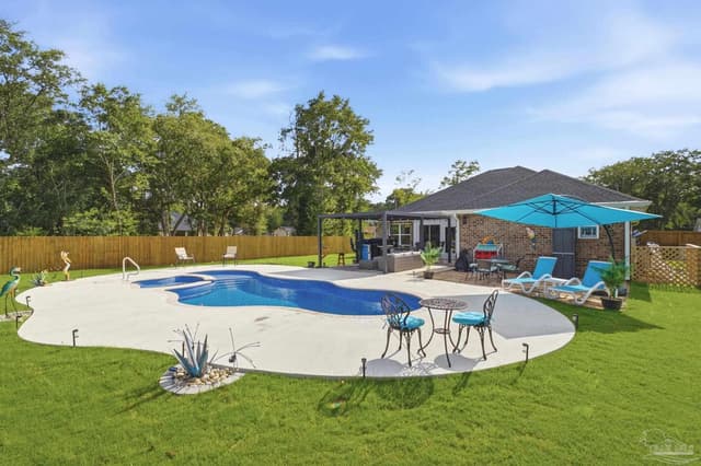 6552 Martin Rd, Milton FL 32570 exterior