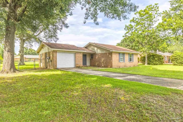 4886 Andrea Ln, Pace FL 32571 exterior