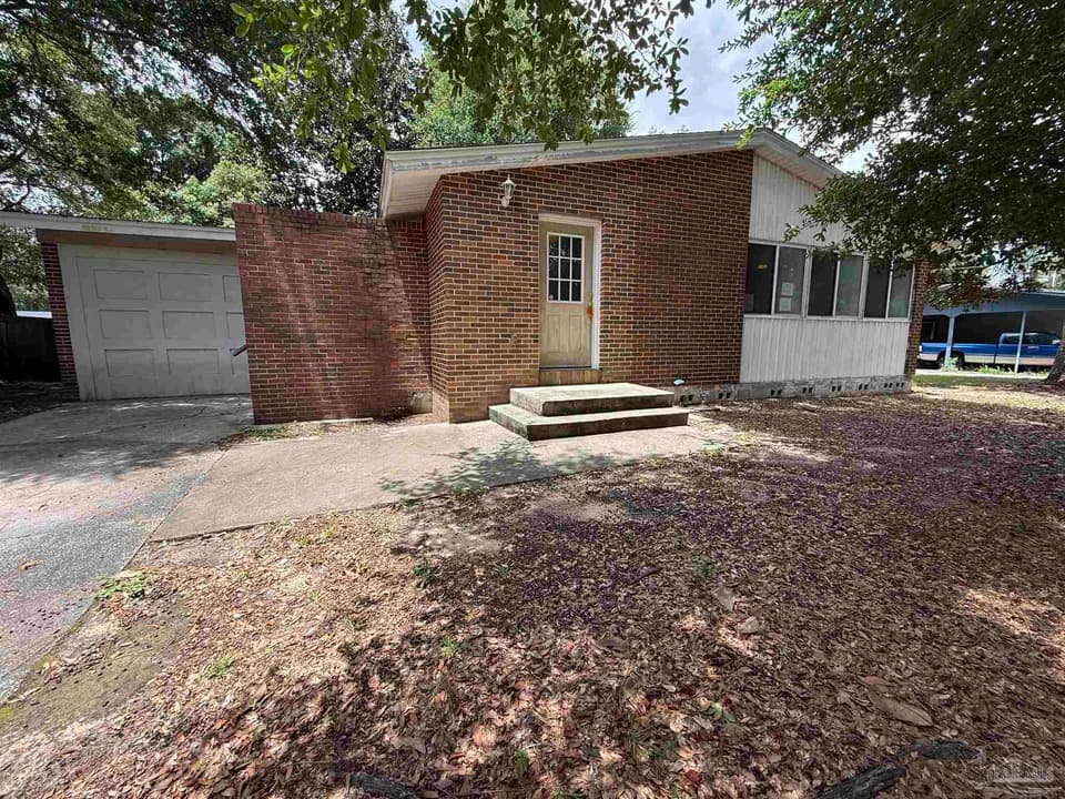 732 Woodmere Dr, Pensacola FL 32503 photo 1