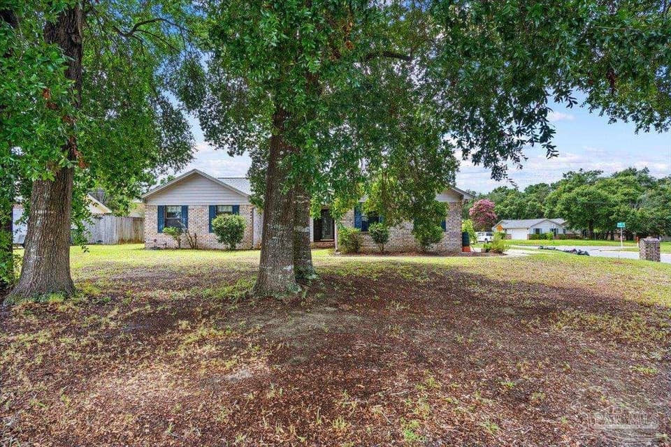 7967 Briaroak Dr, Pensacola FL 32514 photo 1