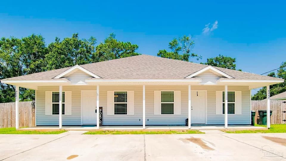 9241 Mabel St, Pensacola FL 32514 photo 1