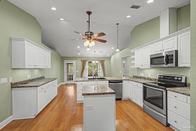 1593 Hunters Creek Cir property photo