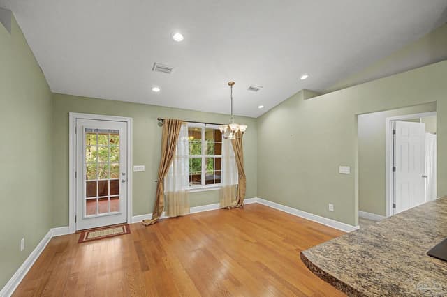 1593 Hunters Creek Cir, Cantonment FL 32533 photo 11