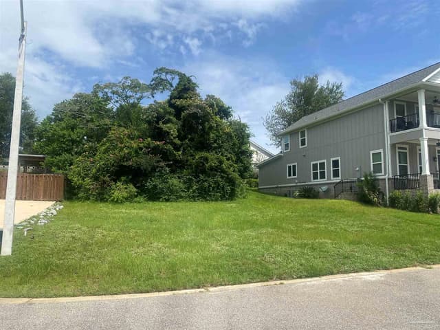 5416 Spanish Highlands Dr, Pensacola FL 32504 photo 2