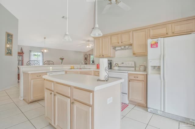 3918 Sunny Manor Cr property photo