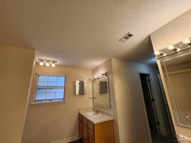 4219 Spindlewick Dr, Pace FL 32571 photo 11