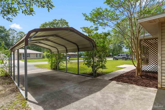 7224 Putter Lane, Milton FL 32570 photo 4