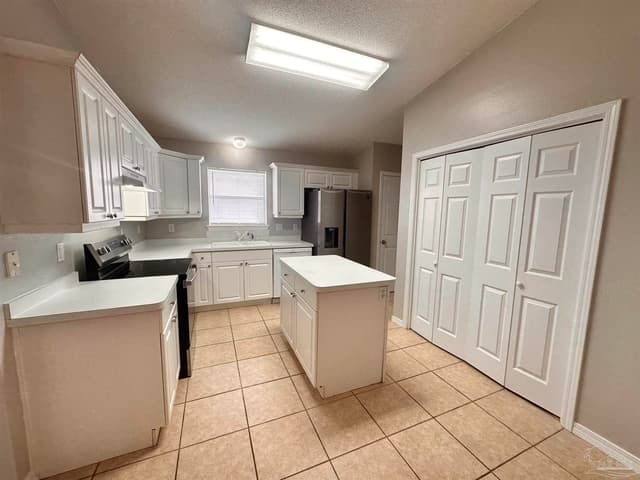 4110 Spinnaker Pl, Pensacola FL 32507 photo 4