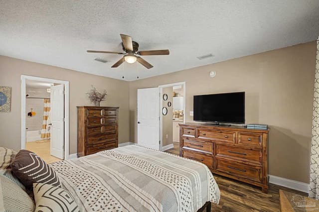 1347 Connemara Cir, Gulf Breeze FL 32563 photo 13